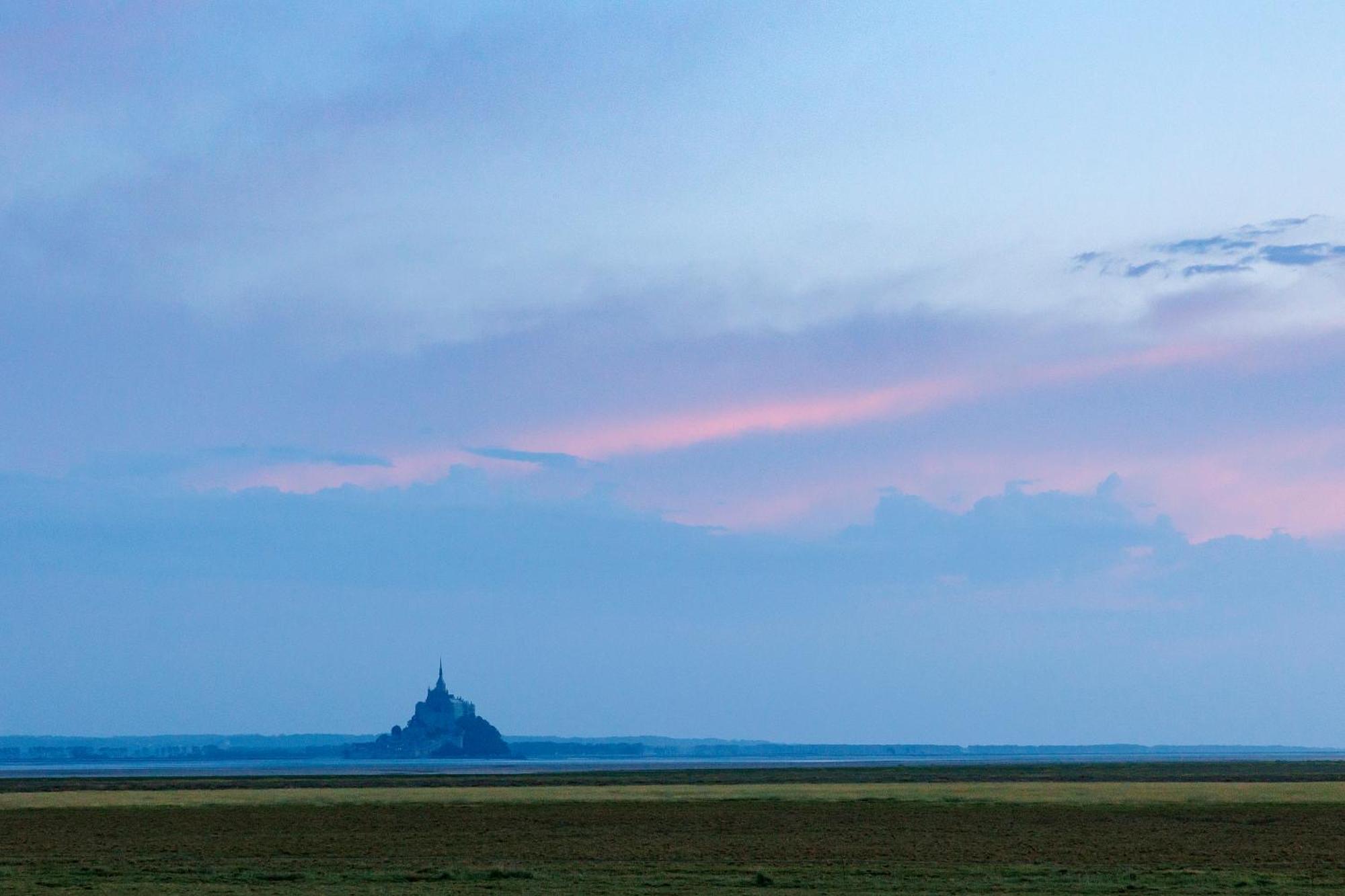 Entre Mont St Michel Et Merveille Vains Exterior photo